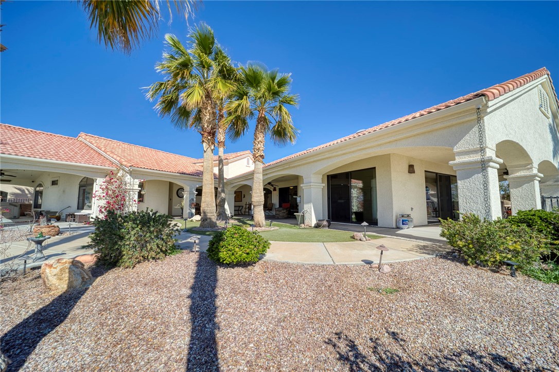 2062 E Lago Grande Cove