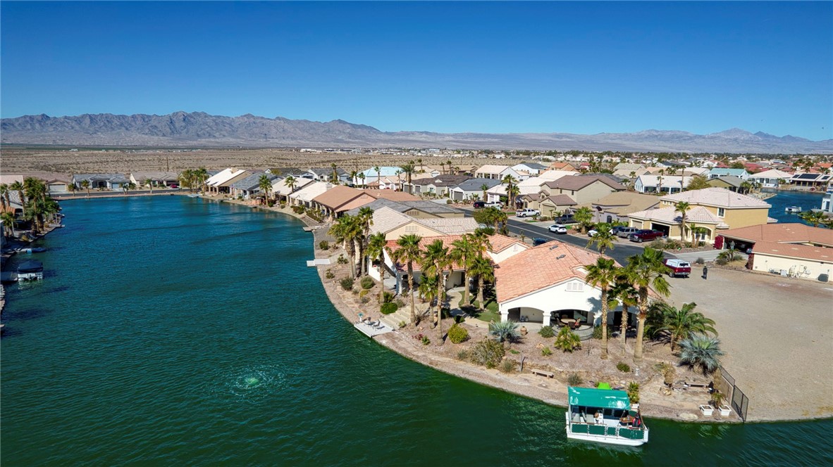2062 E Lago Grande Cove