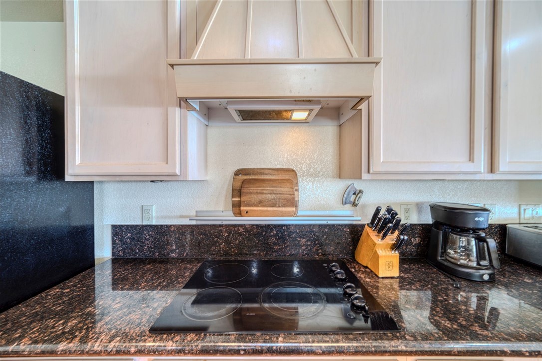 2062 E Lago Grande Cove