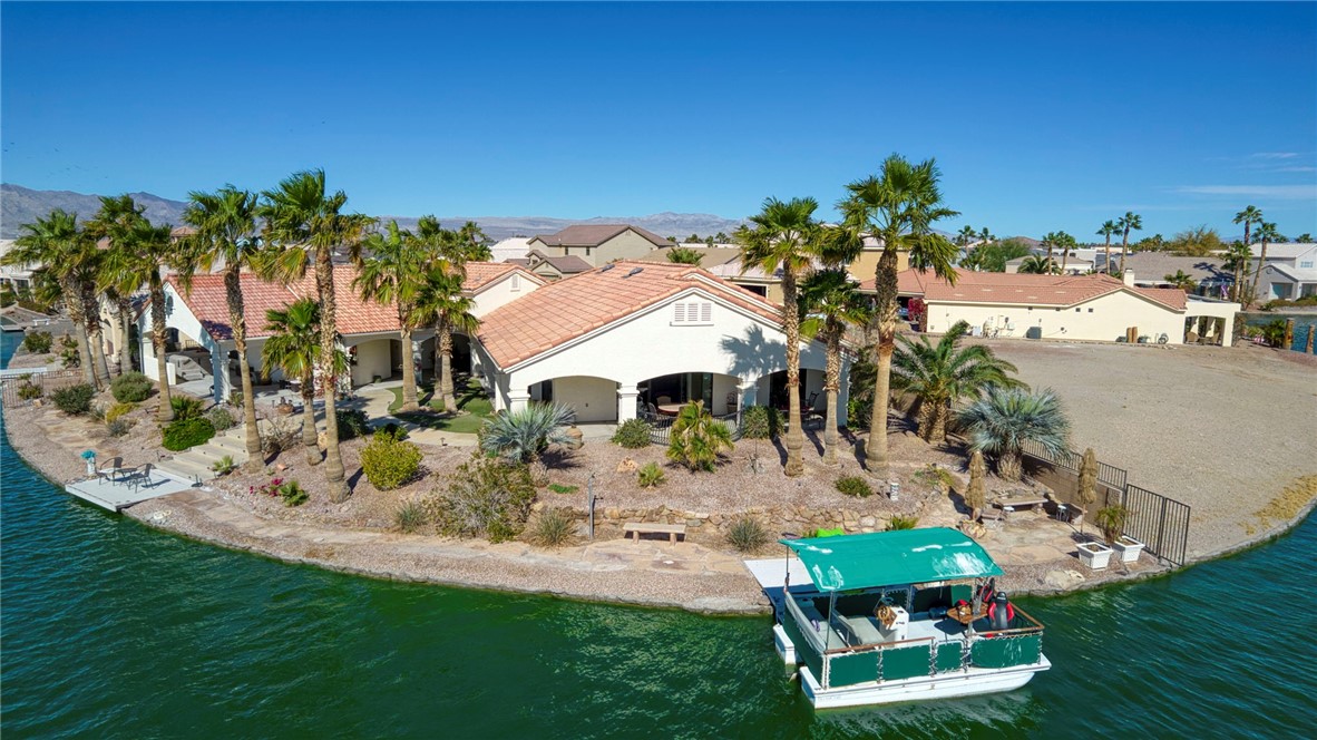 2062 E Lago Grande Cove