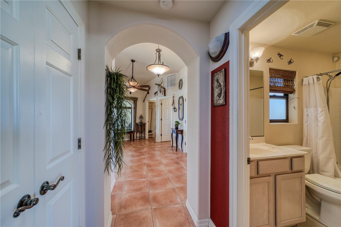 2062 E Lago Grande Cove