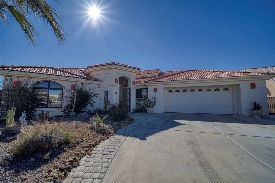 2062 E Lago Grande Cove