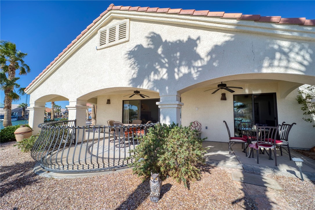 2062 E Lago Grande Cove