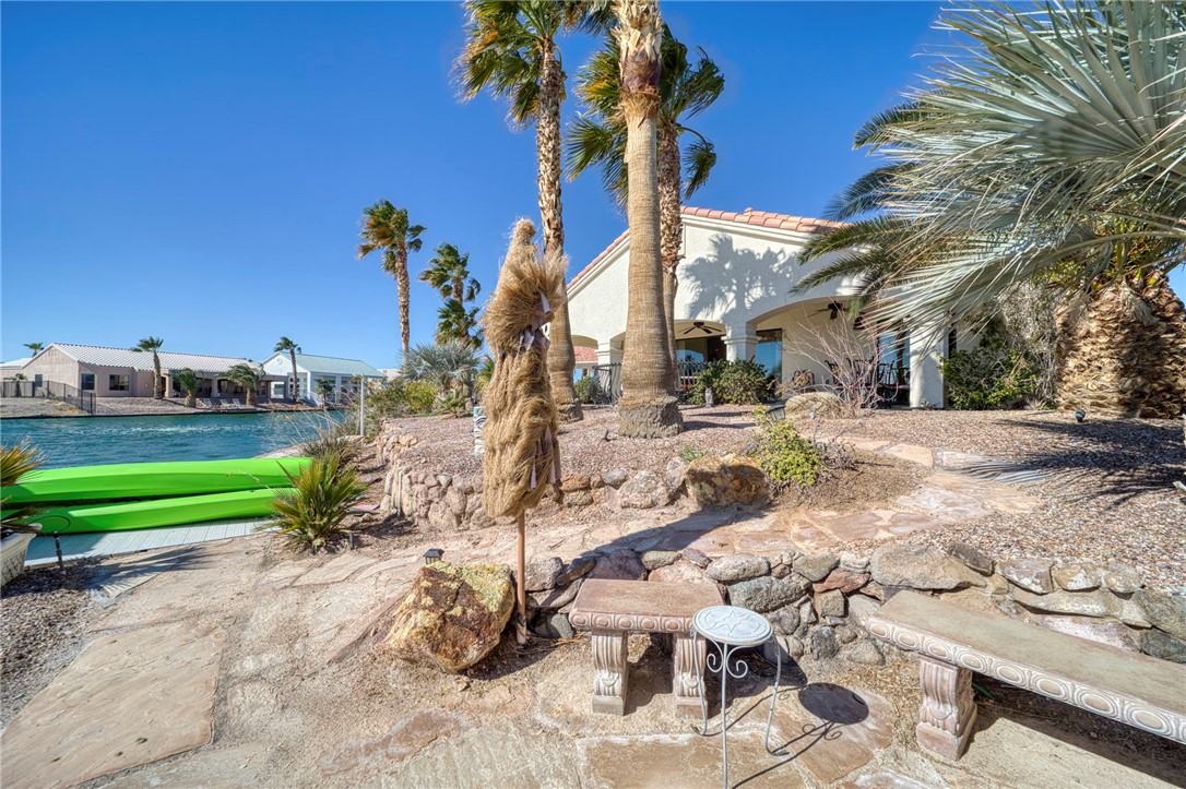 2062 E Lago Grande Cove
