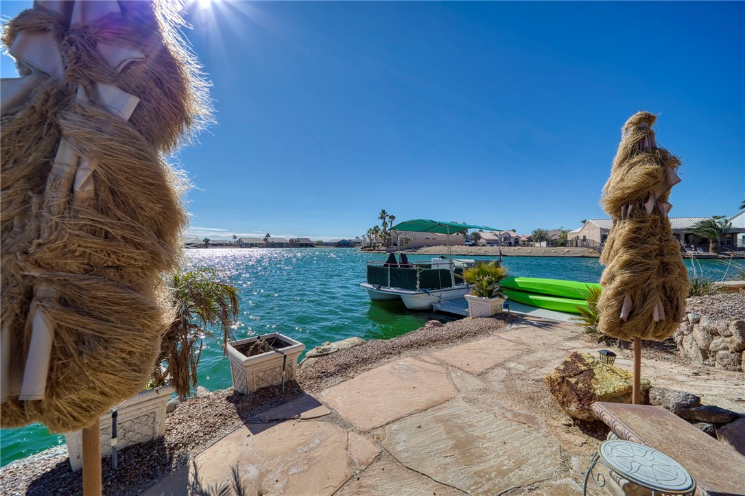 2062 E Lago Grande Cove