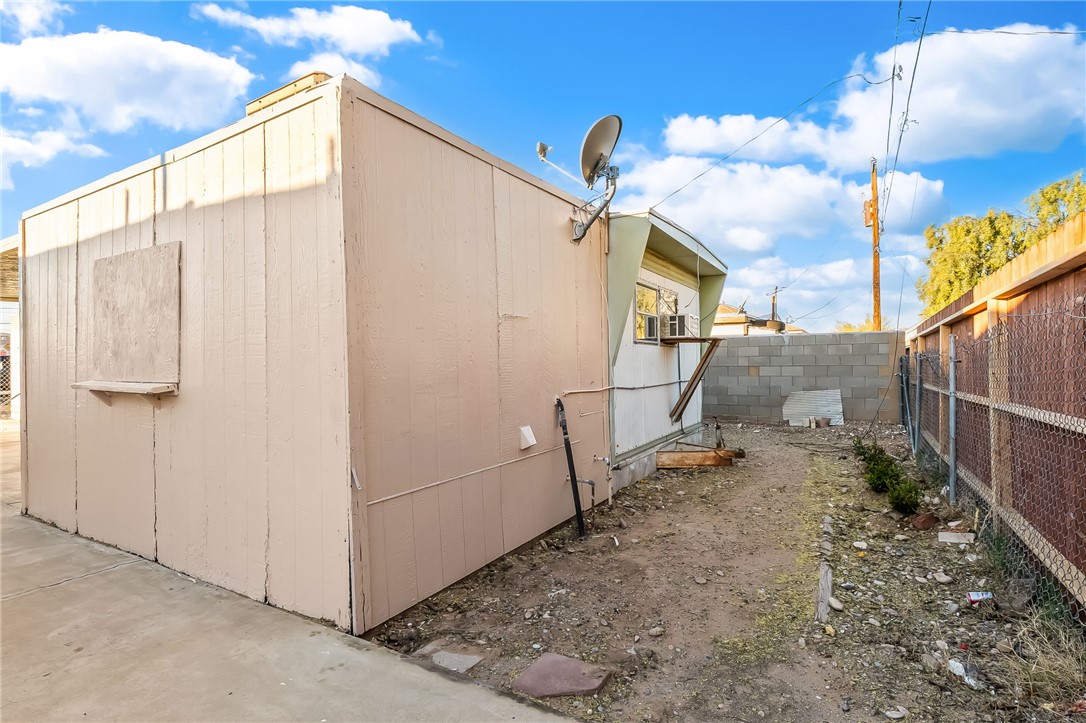587 Harbor Drive