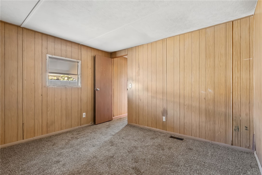 587 Harbor Drive