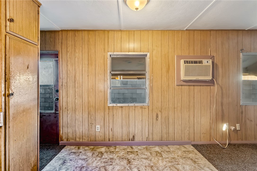 587 Harbor Drive