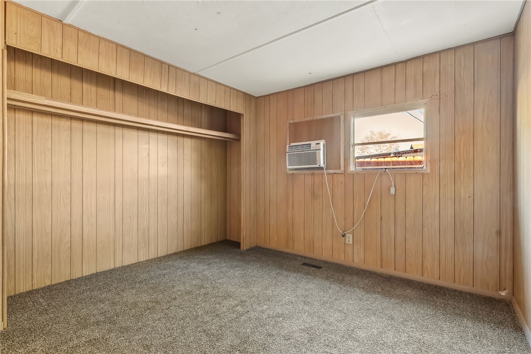 587 Harbor Drive