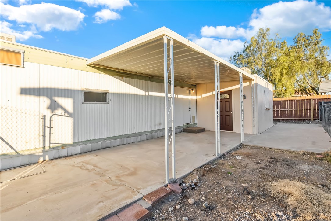 587 Harbor Drive