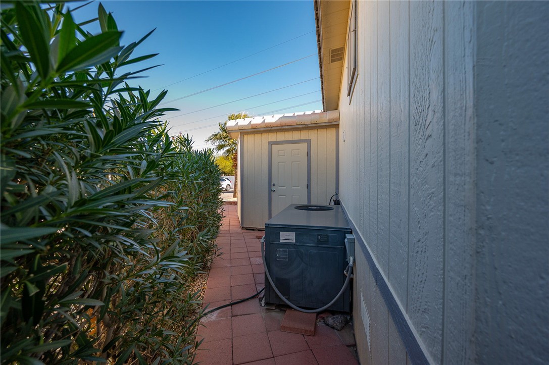 2000 Ramar Road 665