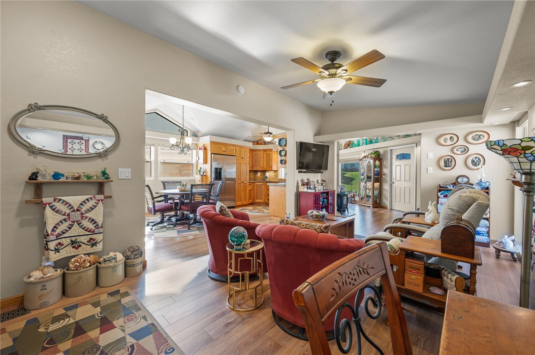 2000 Ramar Road 665