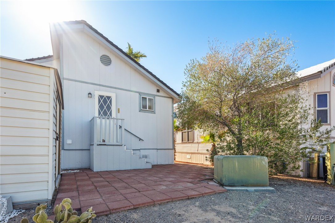 2000 Ramar Road 211