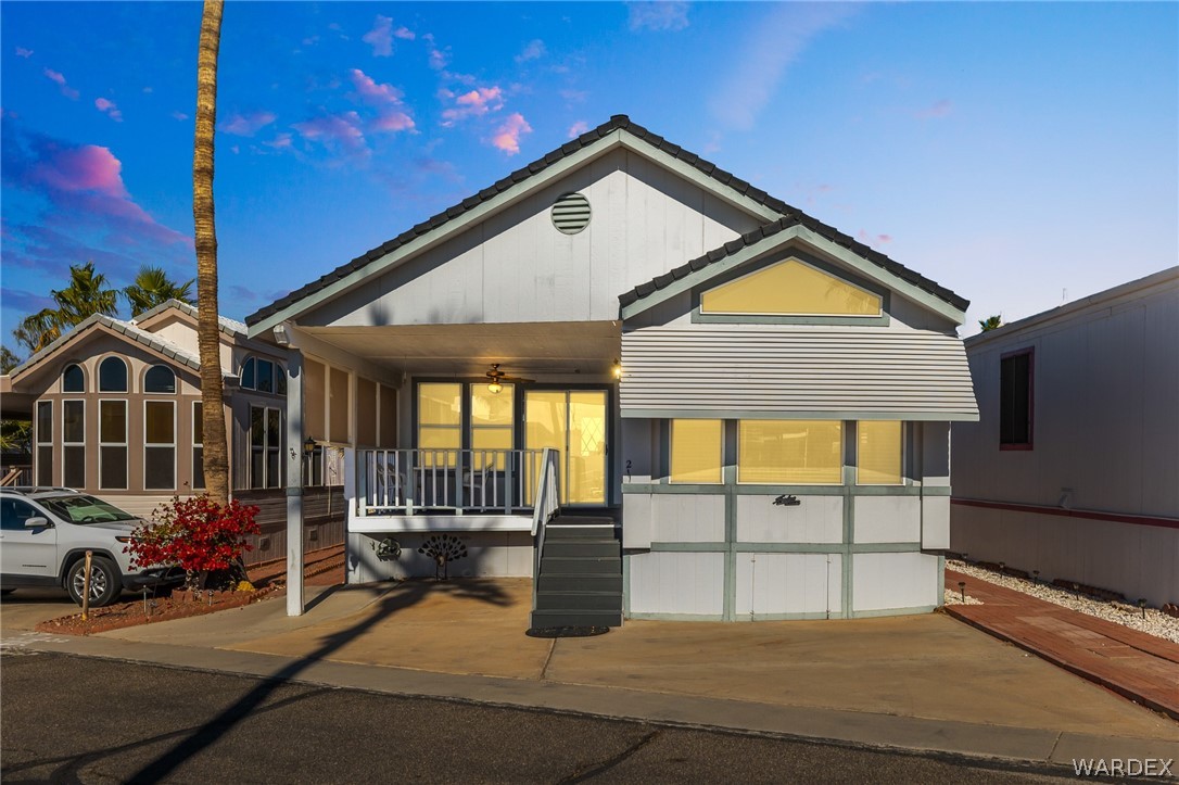 2000 Ramar Road 211
