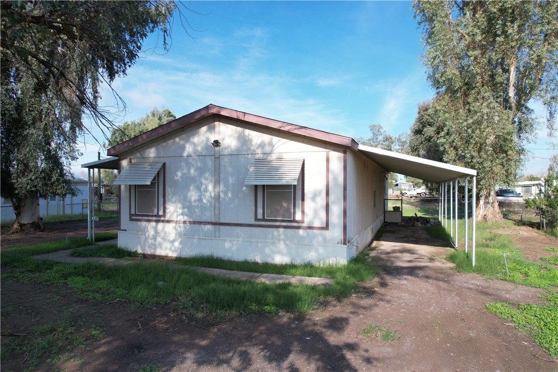 2039 E Lone Star Drive