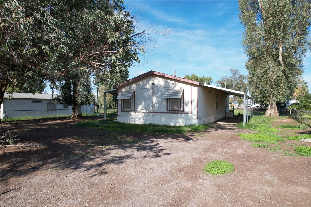 2039 E Lone Star Drive