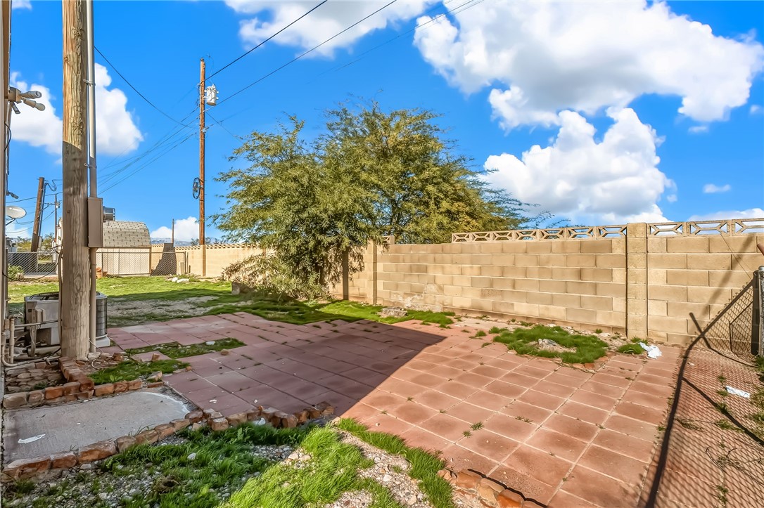 5563 S Topaz Street