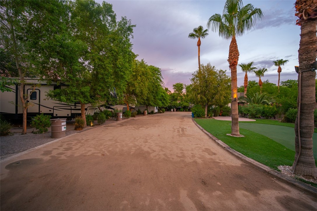 2193 Riviera Loop