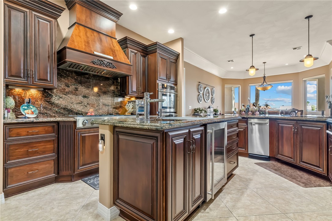 6114 S Los Lagos Circle