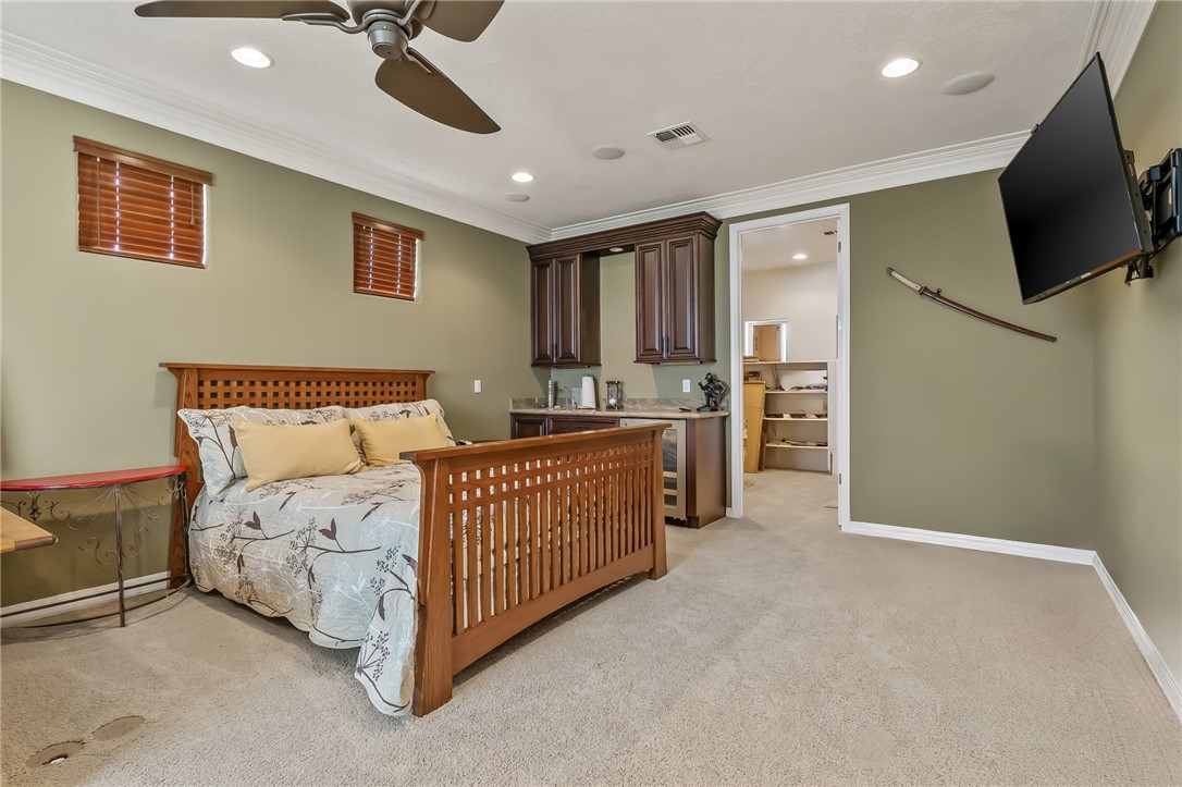 6114 S Los Lagos Circle