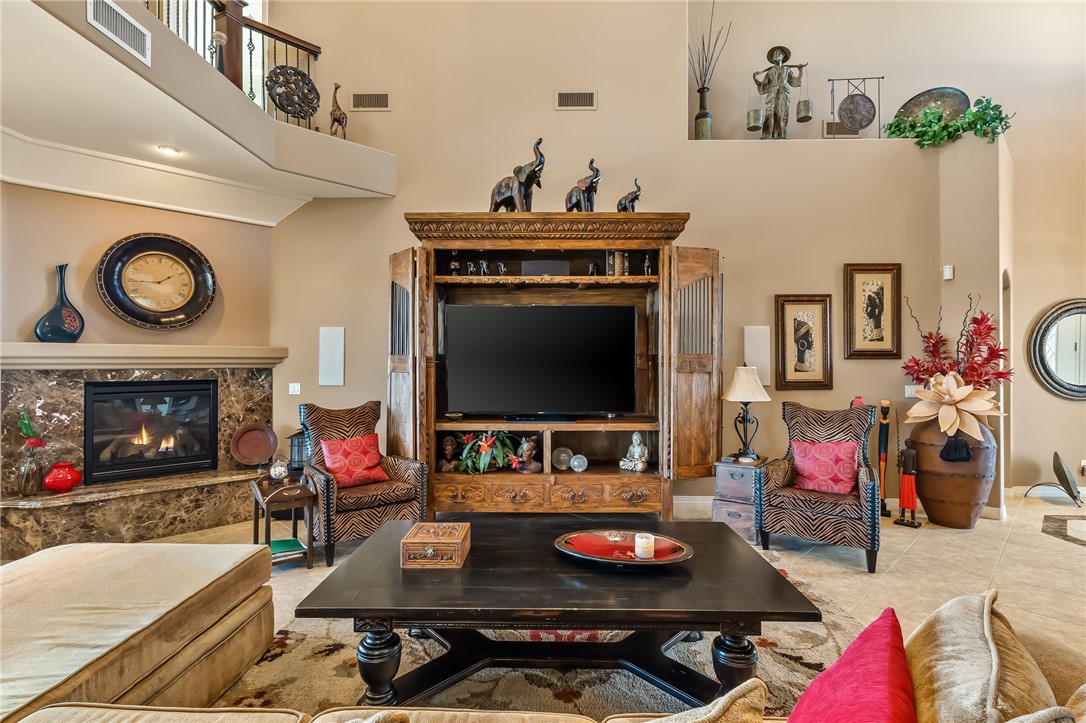 6114 S Los Lagos Circle