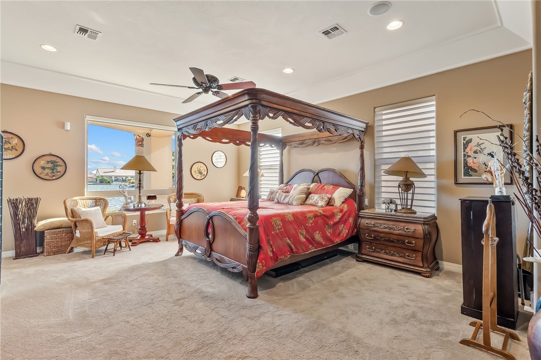 6114 S Los Lagos Circle