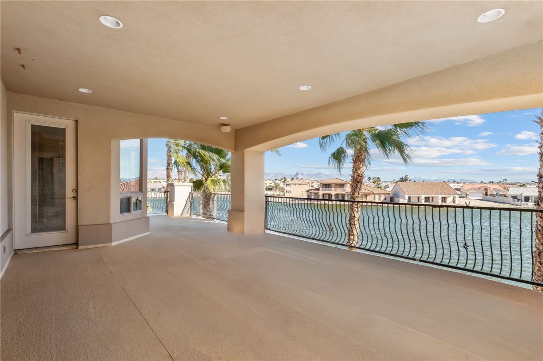 6114 S Los Lagos Circle