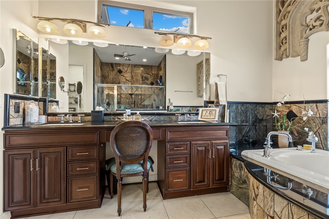 6114 S Los Lagos Circle