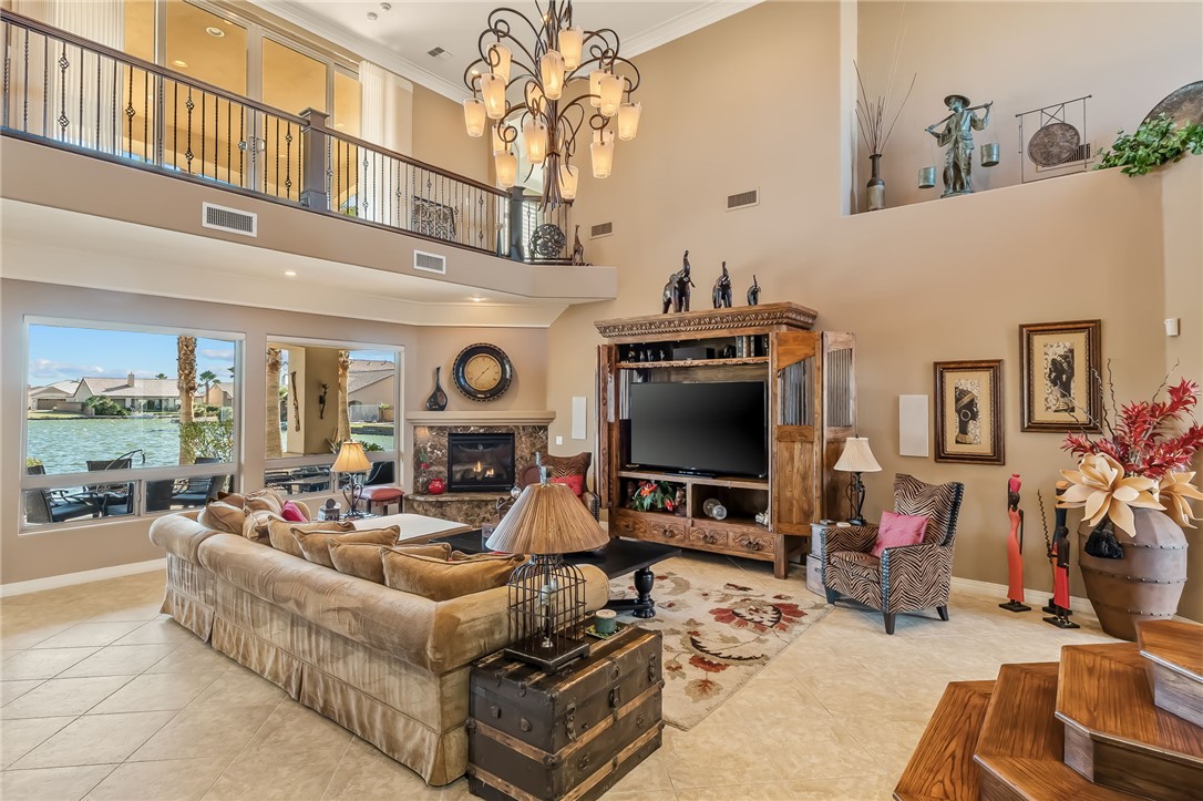 6114 S Los Lagos Circle
