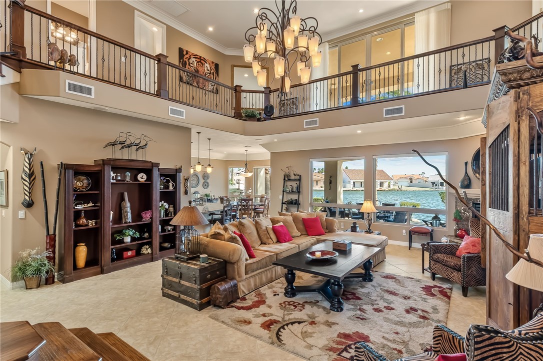 6114 S Los Lagos Circle