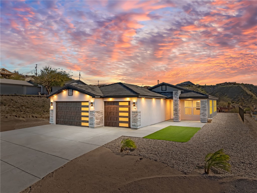 1796 Escalera Dr Drive