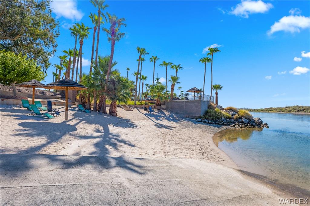 1190 Linda Vista