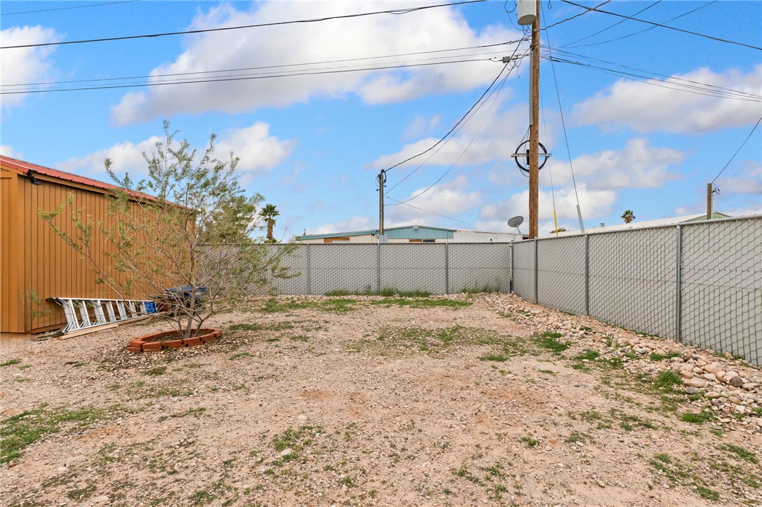 5504 S Topaz Street