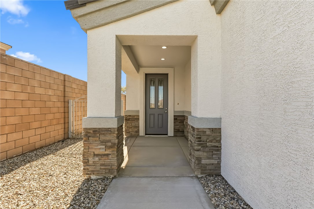 2542 E Alterna Drive