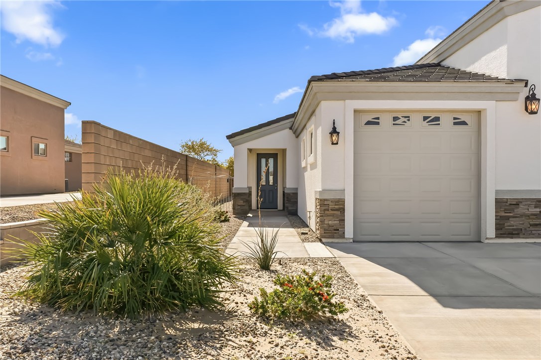 2542 E Alterna Drive