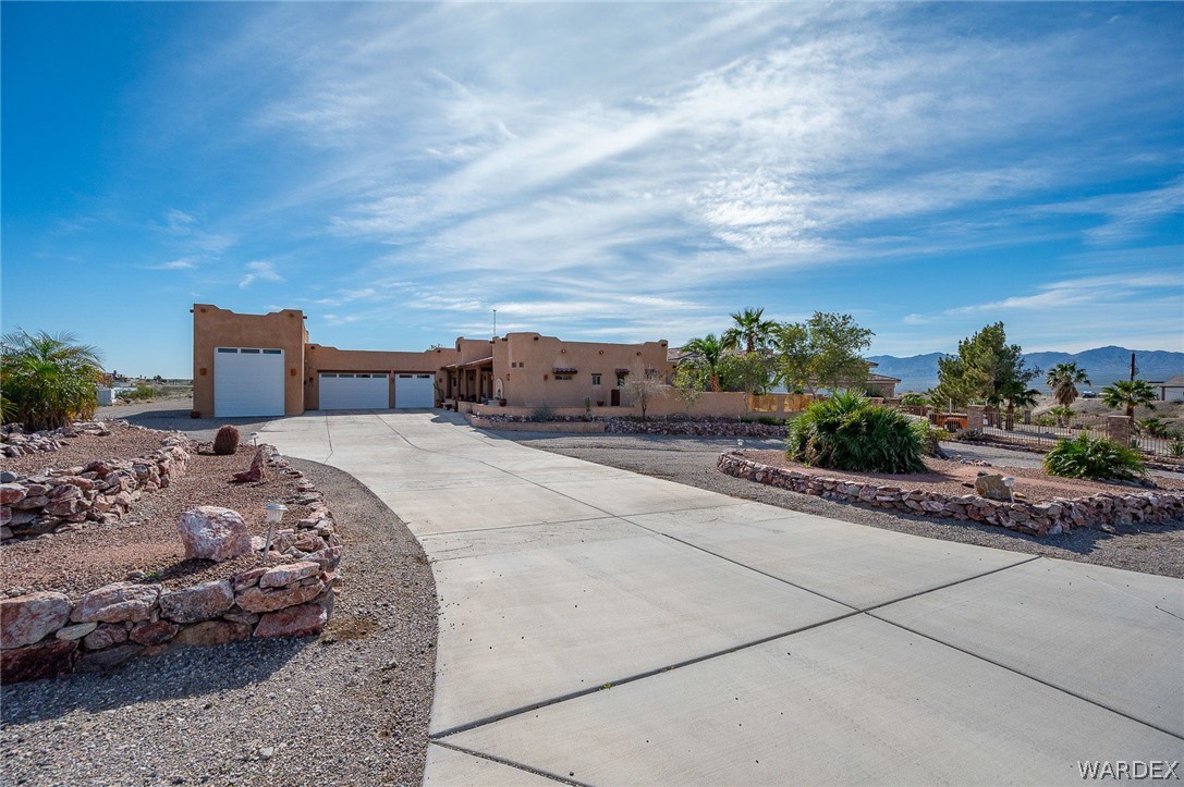1748 Havasupai Drive