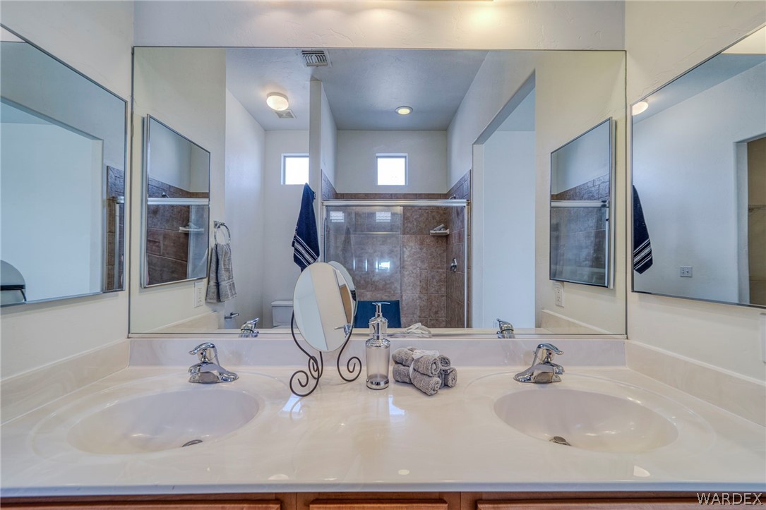 1045 Bella Luna Drive