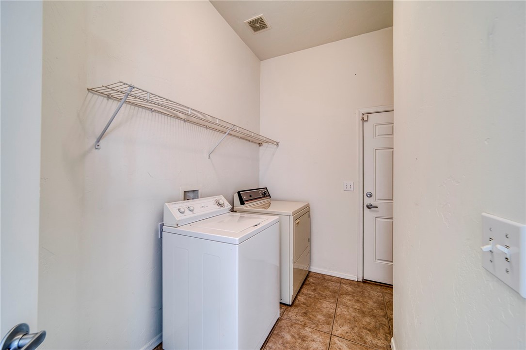 1045 Bella Luna Drive