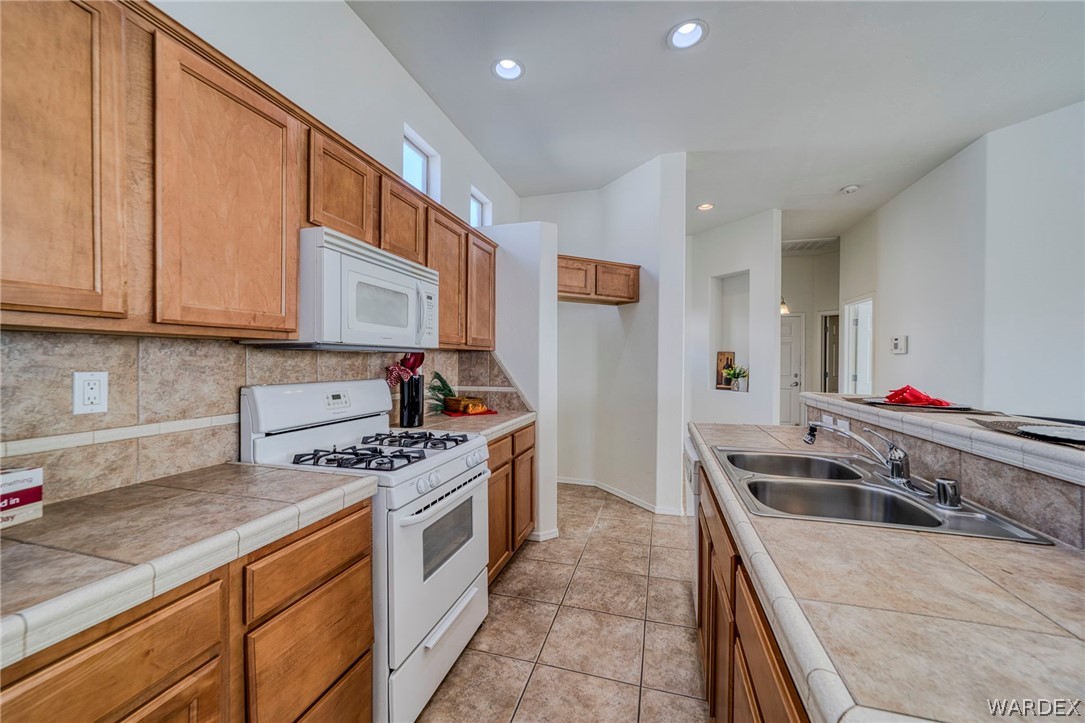 1045 Bella Luna Drive
