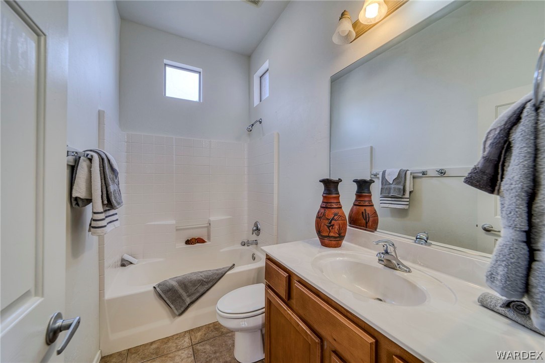 1045 Bella Luna Drive