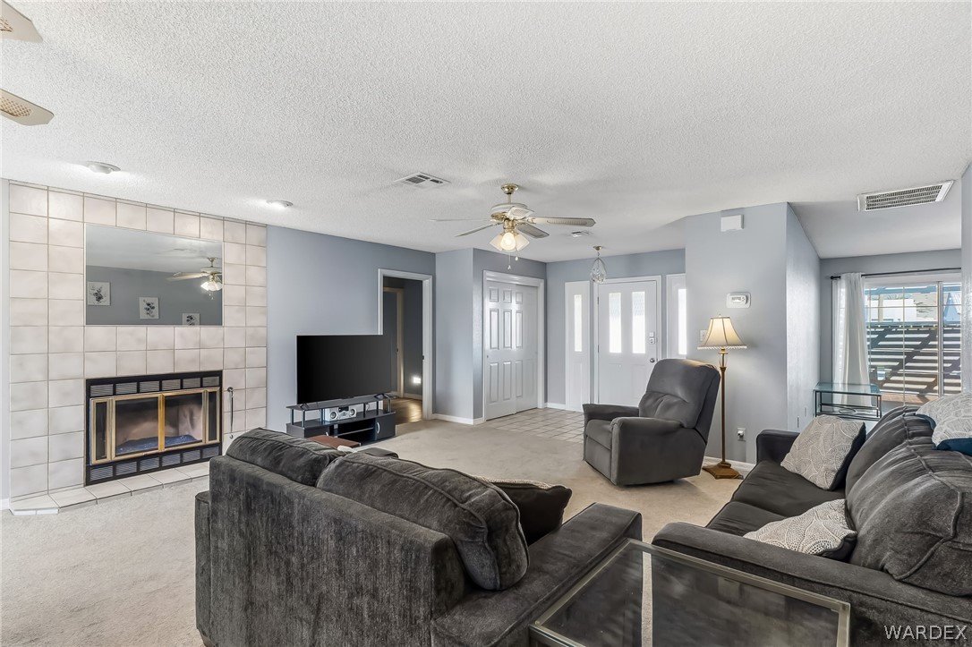 1236 Country Club Cove