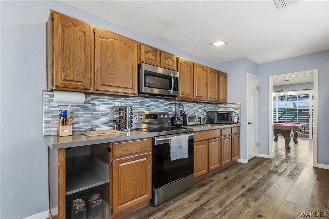 1236 Country Club Cove