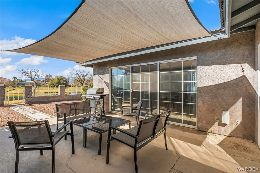 1236 Country Club Cove