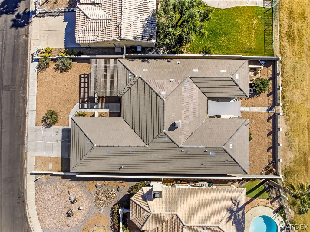 1236 Country Club Cove