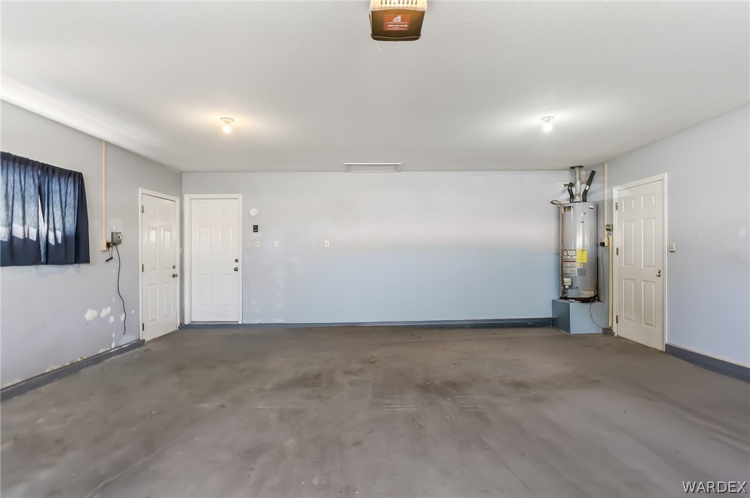 1236 Country Club Cove