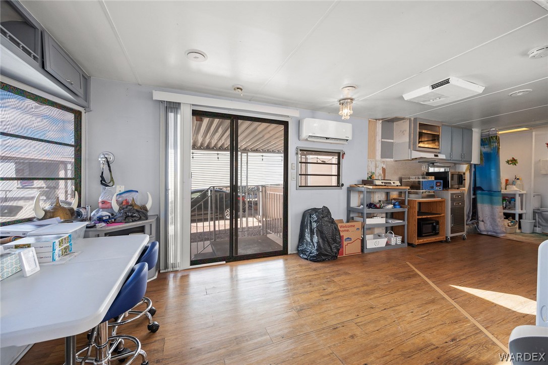 2000 Ramar Road 249
