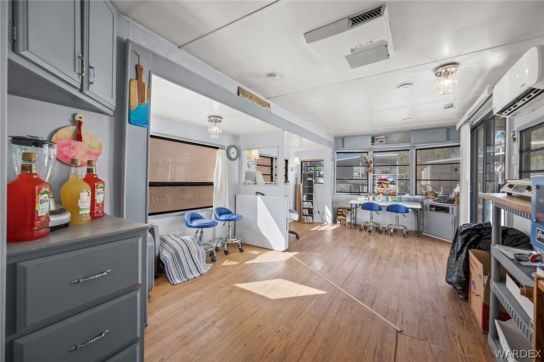 2000 Ramar Road 249