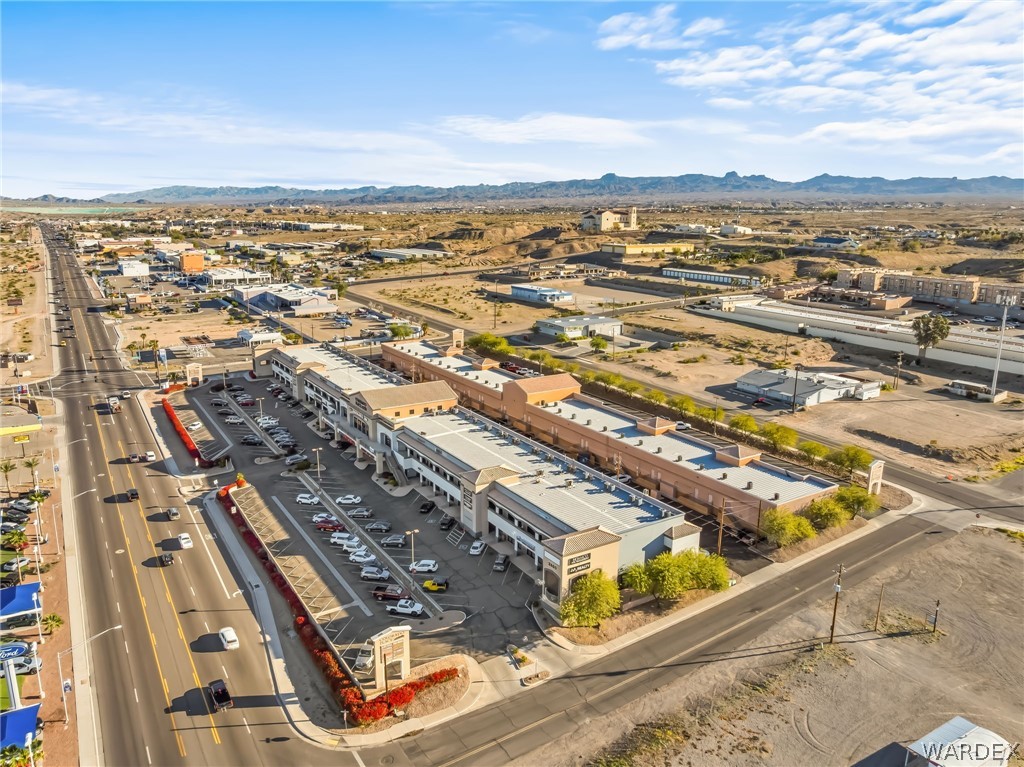 2585 Miracle Mile #128 - 129
