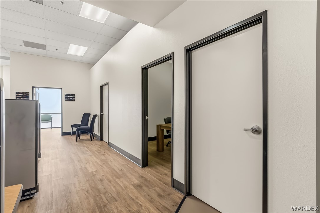 2585 Miracle Mile #128 - 129