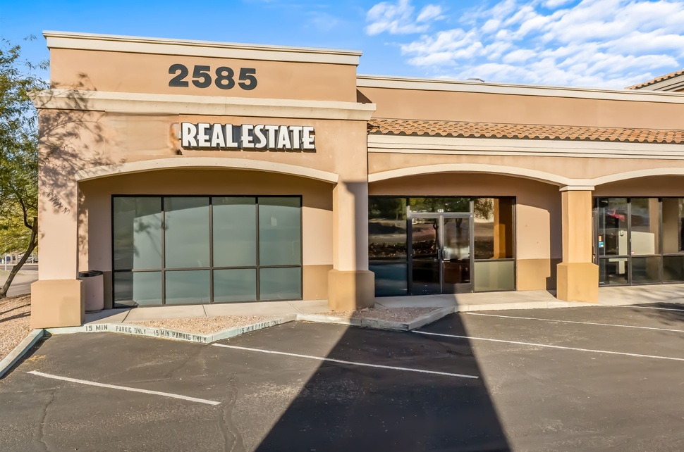 2585 Miracle Mile #128 - 129
